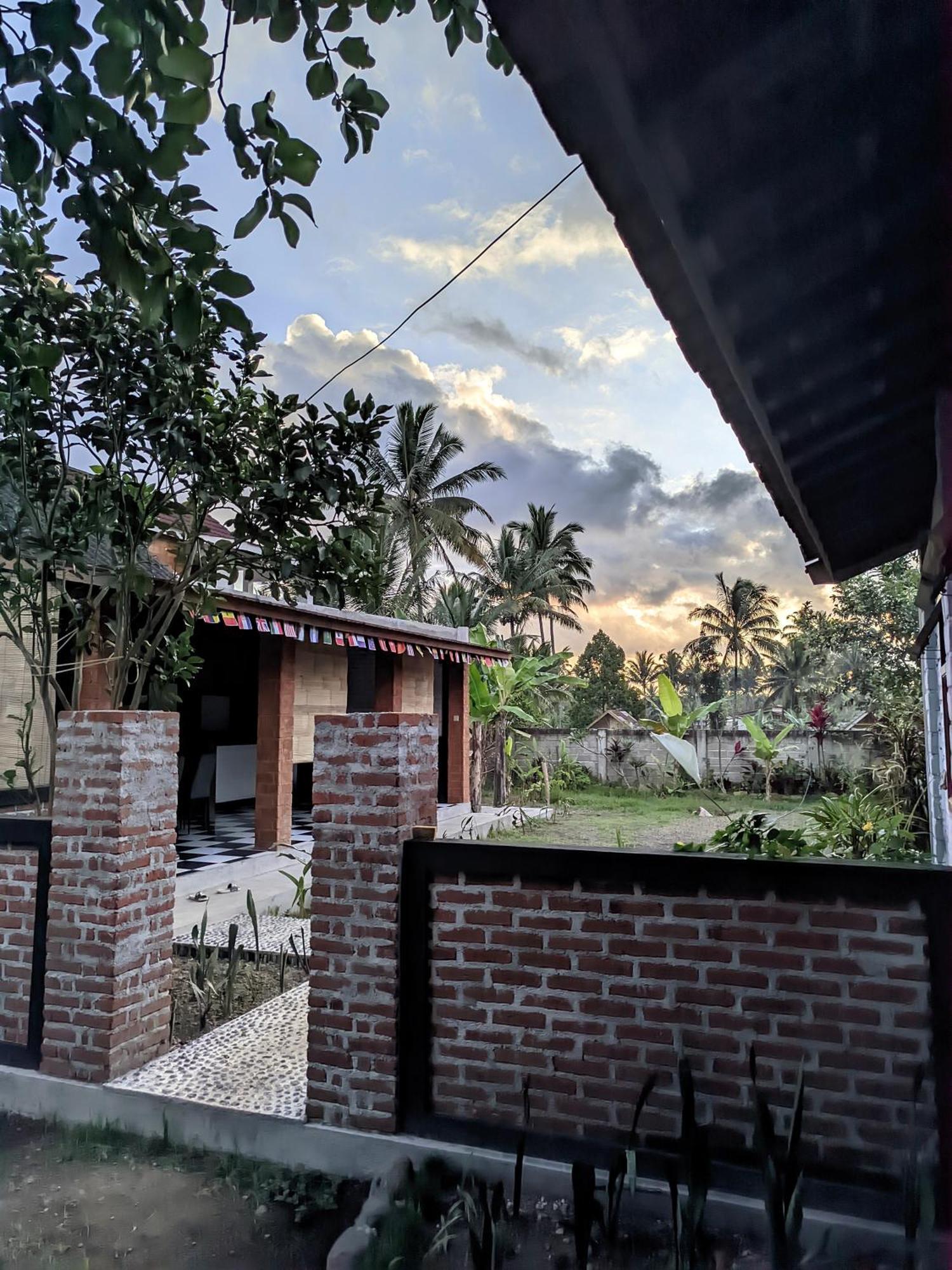 Arista Homestay 테테바투 외부 사진